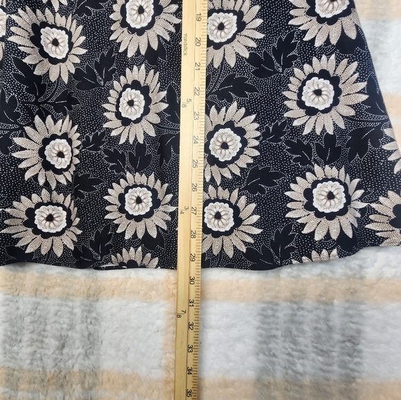 White House Black Market Strapless Black/Ivory Floral Dress Size 4 - Picture 8 of 10